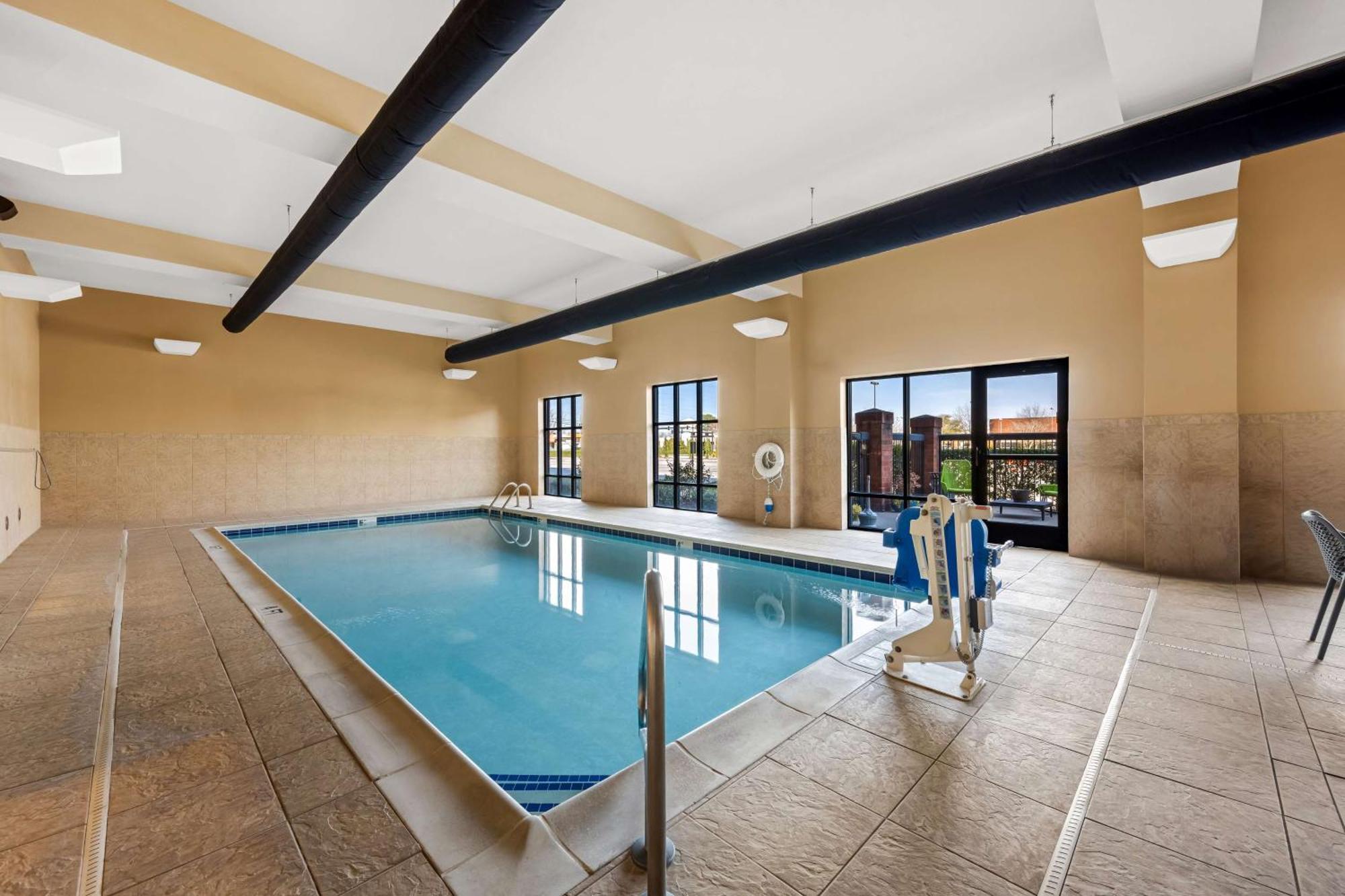 Hampton Inn Greenville Exterior photo